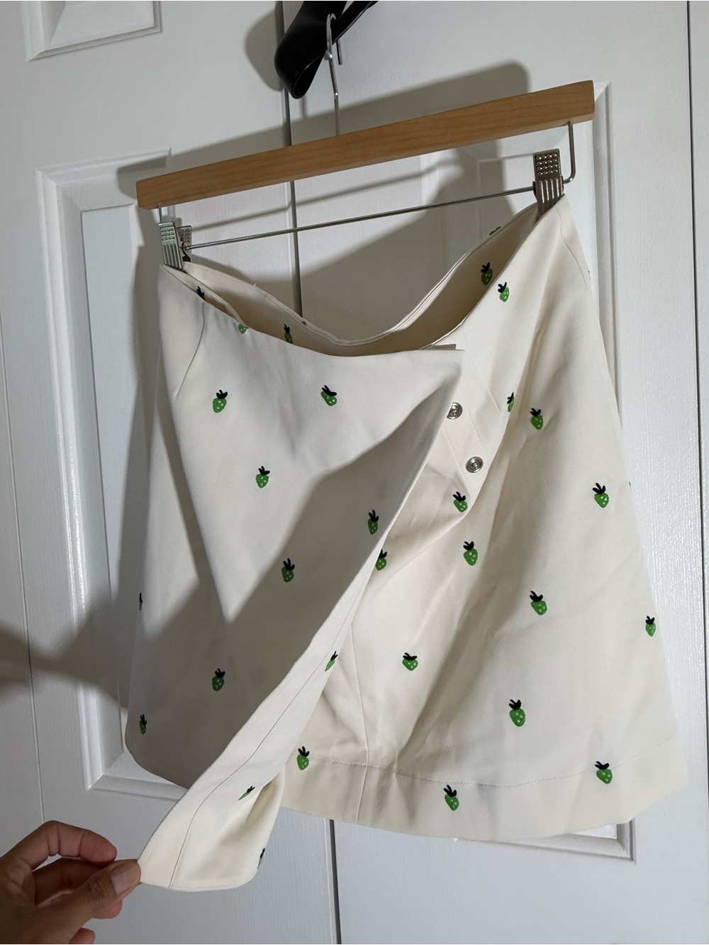 Tory Burch Cream A-Line Skirt with Green Embroidered Accents - Picture 3 of 8